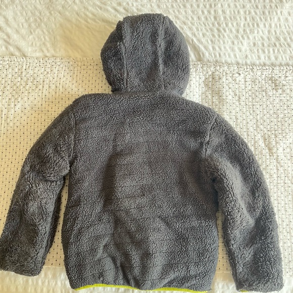Boys Reversable Eddie Bauer coat, sizes (14/16) - Picture 5 of 5